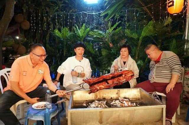 曹查理个人资料写真作品