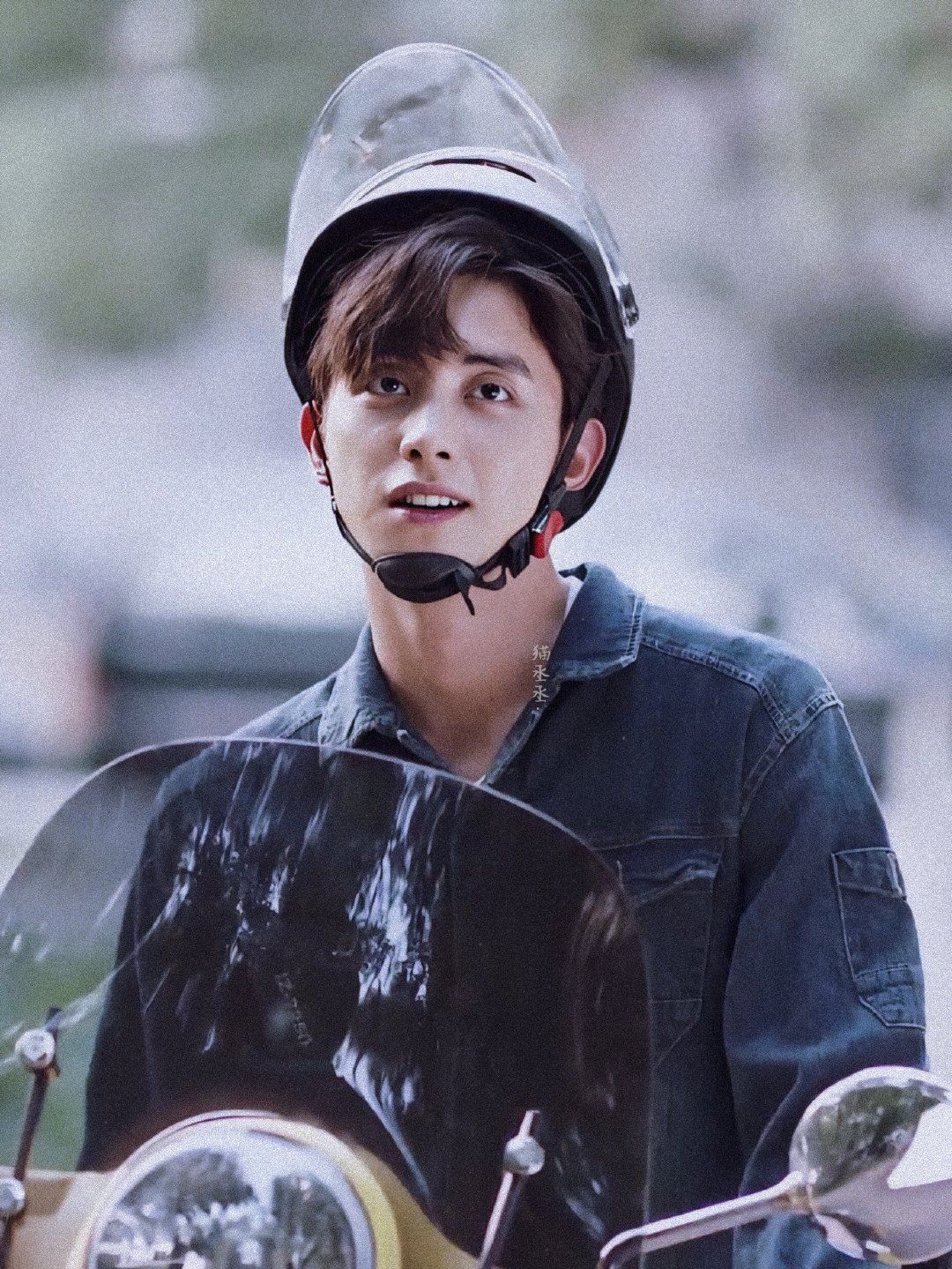 敖瑞鹏个人资料写真作品