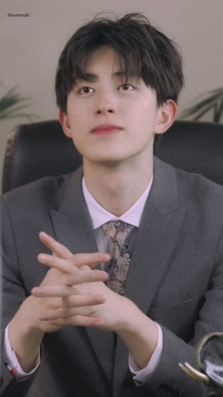 敖瑞鹏个人资料写真作品