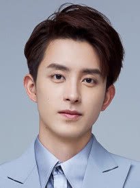 敖瑞鹏个人资料写真作品