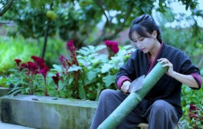 ​李子柒做DJ时的旧照，和现在判若两人，网友：姐姐好帅