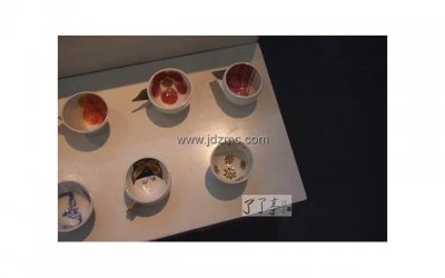 ​真爱面前 男孩是胆怯 女孩是勇敢