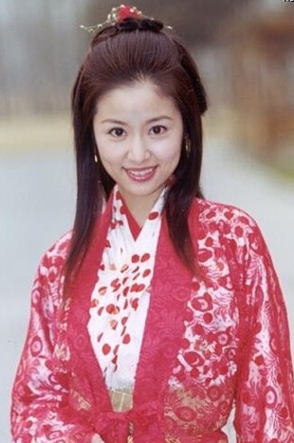 任贤齐也演过楚留香，黎姿林心如众美女环绕，郑伊健的李寻欢帅爆