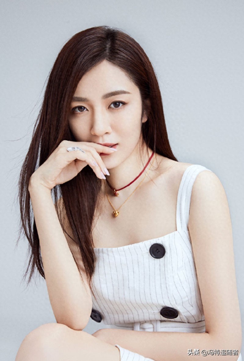 王晓晨，1988年7月出生，演员，代表作品有《大好时光》等