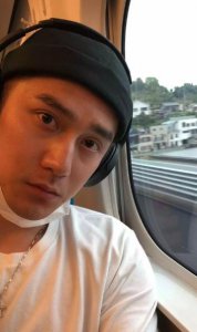 ​蒋劲夫的外国前女友宣布怀孕(蒋劲夫的外国前女友)