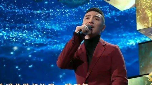 是不是我们都不长大是什么歌（王琪一曲成名大器晚成）