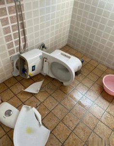 ​搞笑动图几十张：真是一场酣畅淋漓的撞衫