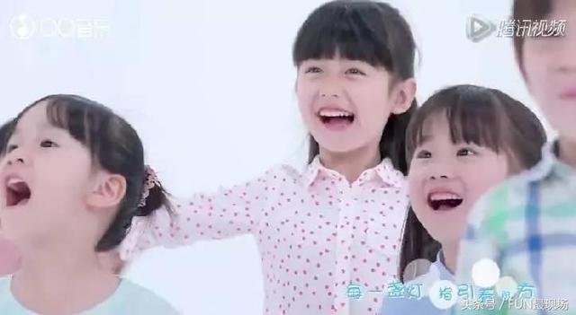 王思聪身高多少体重（8岁小网红引王思聪关注）(23)