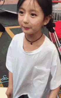 王思聪身高多少体重（8岁小网红引王思聪关注）(15)