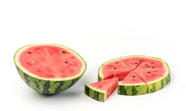 西瓜籽是白色的是催熟的,白籽西瓜是催熟的吗图3