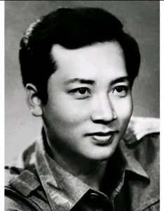 ​陈丽华：中国女首富，出生在颐和园，艰苦创业，49岁嫁入梨园世家