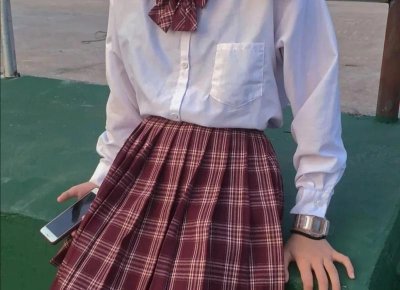 ​成龙的全部家产多少亿（66岁成龙过亿身家开游艇）