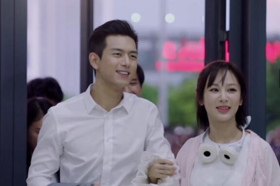 吴白和佟年的关系