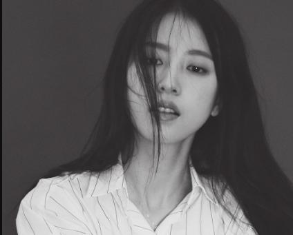 肖战闺蜜竟是“复旦校花”，两人北漂3年，女主来头不小！