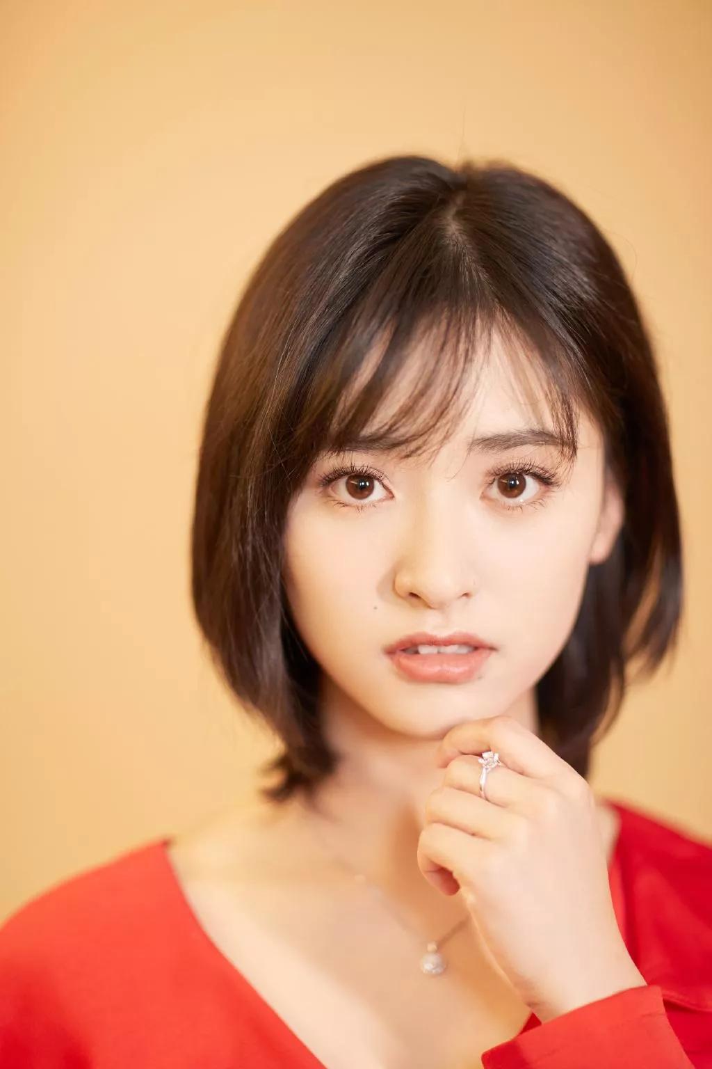 沈月个人资料代表作品（沈月：粉嫩甜美，眼睛仿佛会说话）