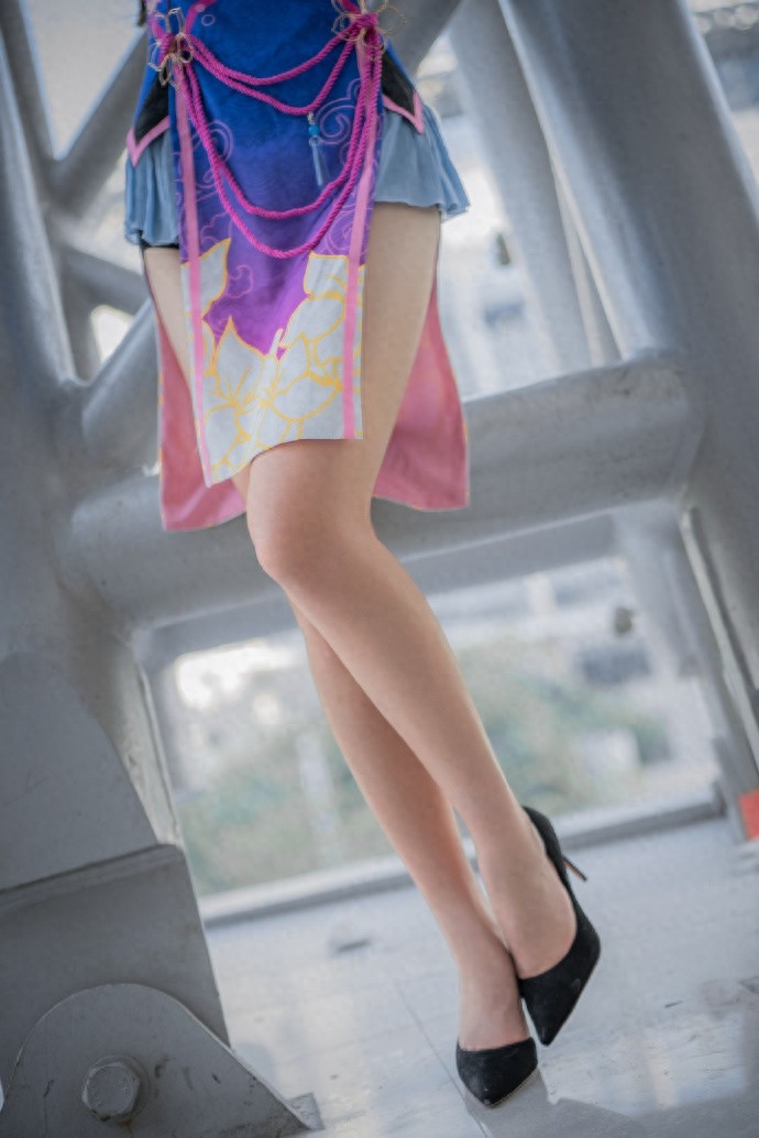 神级大长腿！守望先锋Dva，超养眼小姐姐裸腿旗袍cos！