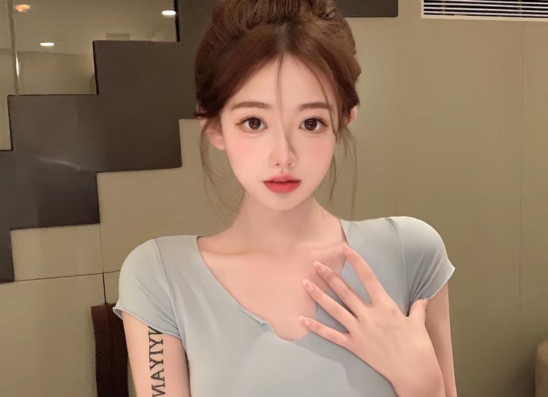 伊一口误被华少赶离（曾犯错被华少赶下台）