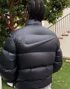 ​潮流 | Drake x Nike全新羽绒服曝光；《蜘蛛侠3》加入新蜘蛛侠