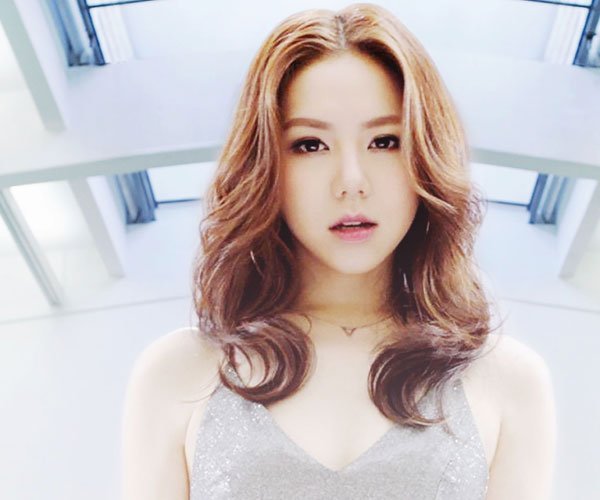 邓紫棋好好的爱你歌曲是什么歌 对过去恋情的一种哀悼