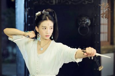 ​张雅钦个人资料 她受捧并不代表就有金主