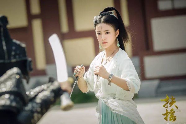 张雅钦个人资料 她受捧并不代表就有金主