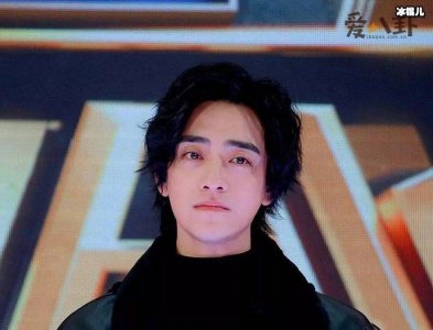 ​郑云龙靠手段落户北京，网友指出问题官方回应引不满！