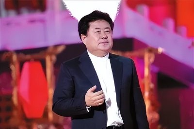 作曲家徐沛东：与初恋携手41年，为岳父和小姨做媒，一家人很幸福