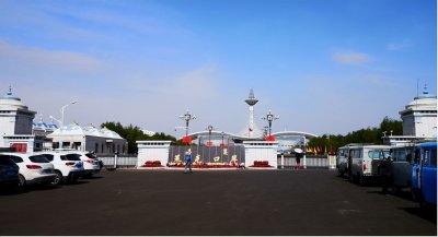 ​策克口岸：祖国，就是脚下这片温暖的土地
