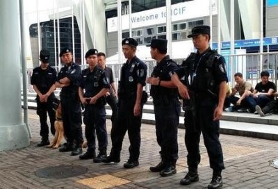 ​年轻人千万不能做保安