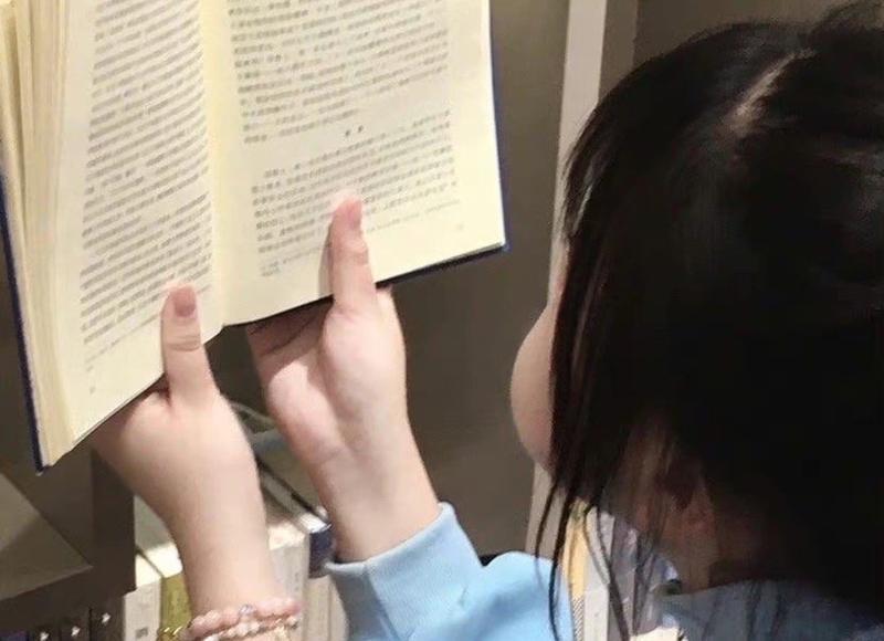 张艺兴评价，舞者LALA评价张艺兴艺兴是一个很了不起的艺术家