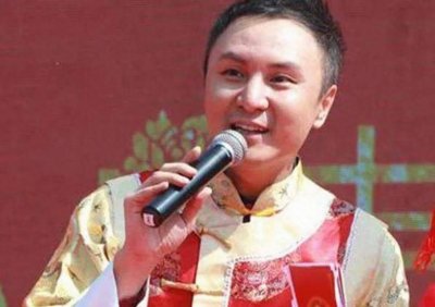​和二婚妻子生俩娃，47岁转型当俱乐部老板，上海主持人朱桢怎样了