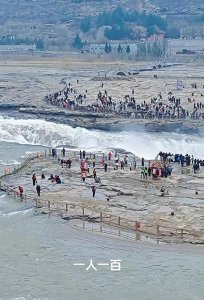 ​男子壶口外喊门票 100 被诉侵权，山西景区澄清事发陕西