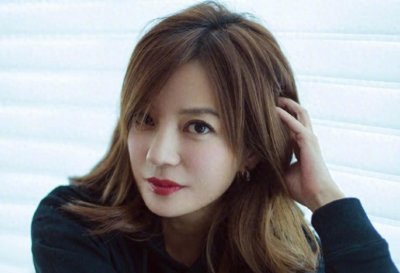 ​野心勃勃的赵薇，曾卖国求荣犯下屡屡罪行，如今下场让人拍手称快