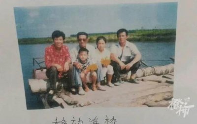 ​失去浮桥的村庄！当地多位村民回应橙柿互动：浮桥对村庄意义重大，出行方便，