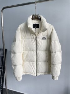​芬迪 Fendi “小怪兽”羽绒服巅峰之作