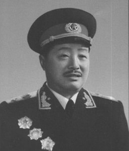 ​贺龙元帅子女各有成就：长子贺鹏飞中将，女儿贺捷生少将
