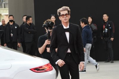 ​八卦下吴亦凡的成名史