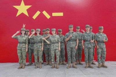 ​21式迷彩作战服，原本这一设计小细节可惜被放弃
