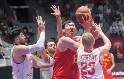 ​U18四强出炉：中国队VS新西兰，日本男篮48分惨败，韩国队出局
