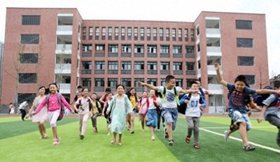 ​孩子考不上高中，要不要让他去民办私立高中读？