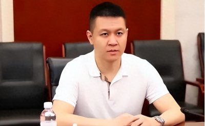 ​99宿舍网创始人李禾禾：父亲前外交部长李肇星，岳父歌唱家阎维文