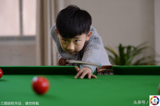 曾经的台球神童汪乌卡已7岁,曾与亨得利丁俊晖等大师过招