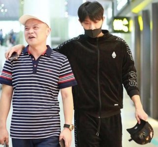 ​黄子韬父亲发家史曝光，落魄时靠4万本金翻身，死后身价200亿