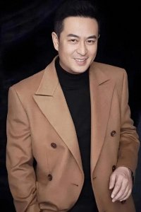 ​从张嘉译到张嘉益：一个名字改变背后的心酸内幕