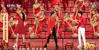 ​刘德华春晚“云录音”毫无违和感，与王一博共舞燃爆全场